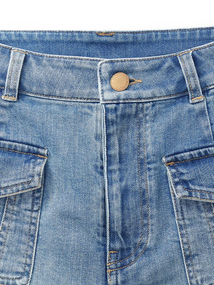 Jean femme fente droite avec poches plaquées