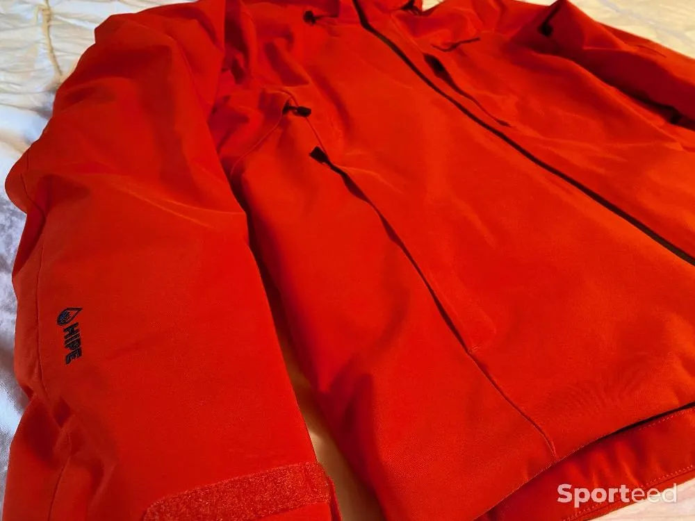 Veste de ski Peak Performance - Taille M - Racing Red neuf Ajouté le : 16/11/2023