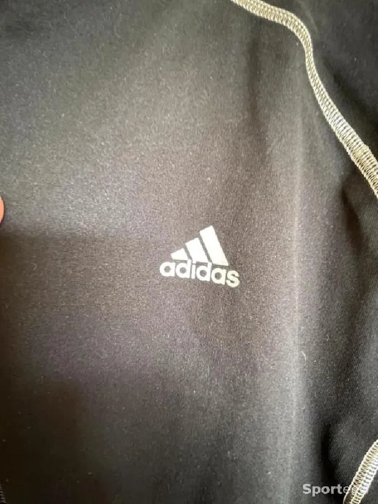Veste VTT Adidas d'occasion Ajouté le : 26/03/2023